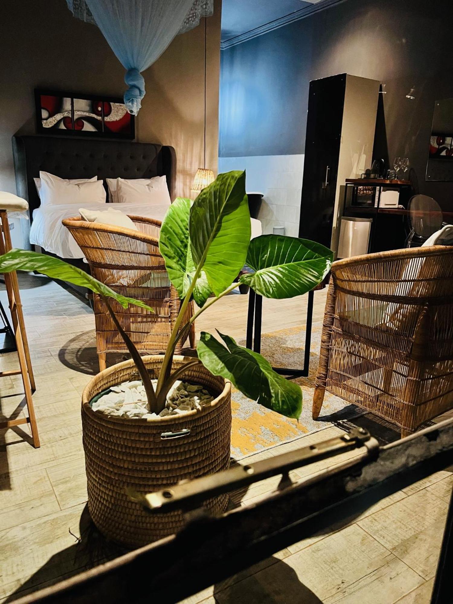 The Shed Venue & Boutique Hotel Лилонгве Экстерьер фото
