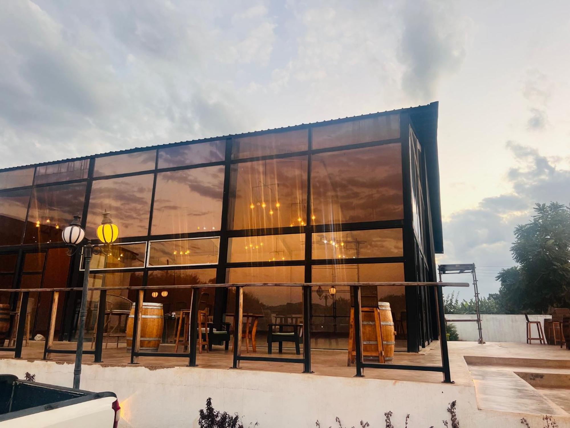 The Shed Venue & Boutique Hotel Лилонгве Экстерьер фото